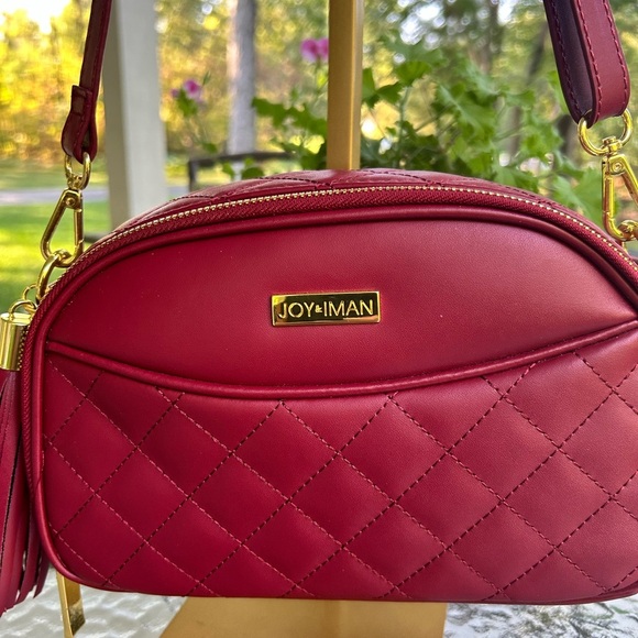 NWOT- JOY & IMAN Red Quilted Burgundy Crossbody Bag - Picture 2 of 6